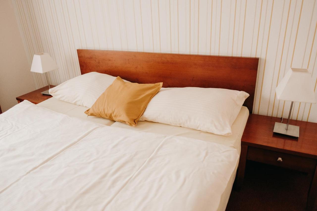 Golf Hotel Austerlitz エクステリア 写真