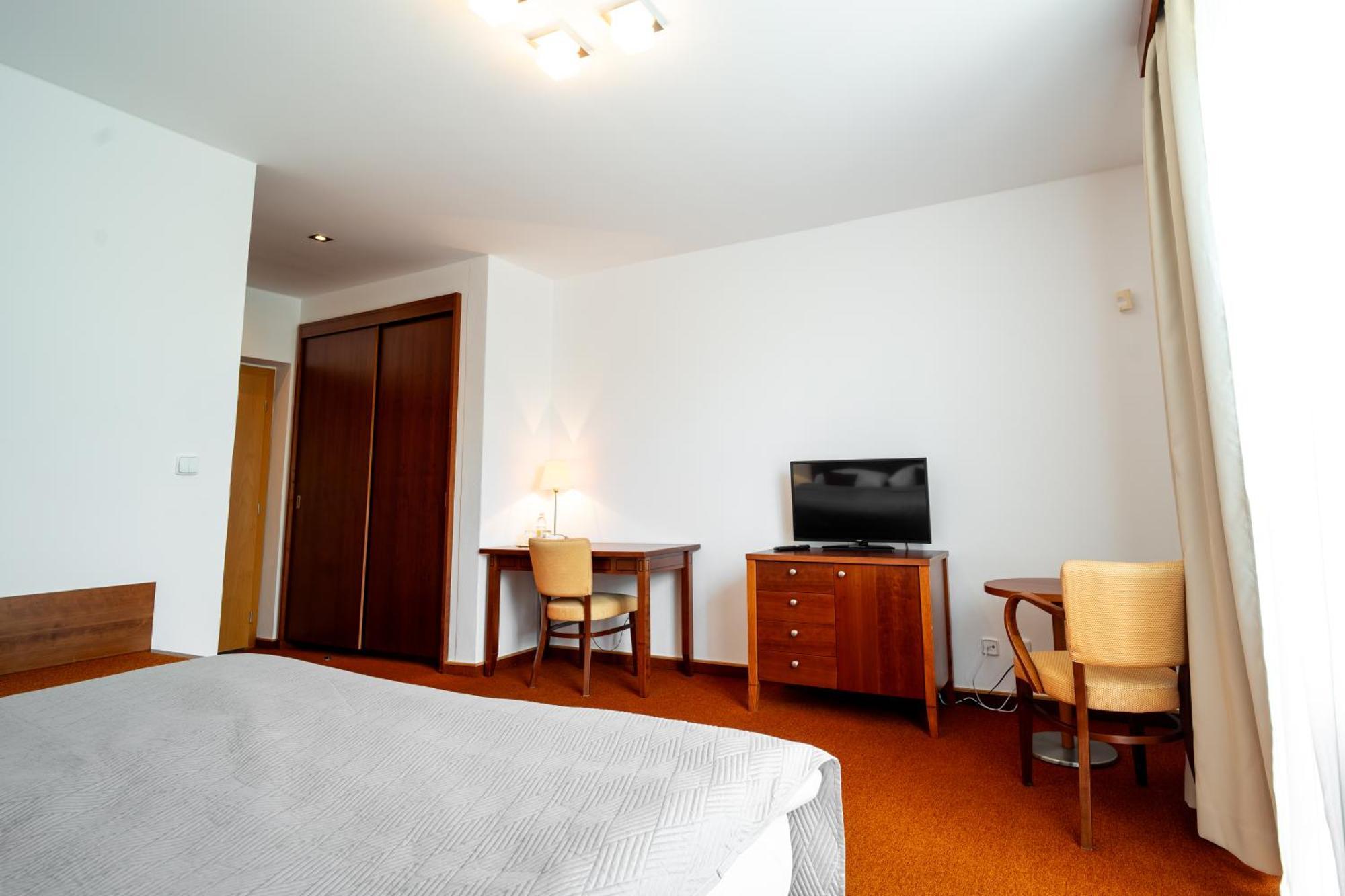 Golf Hotel Austerlitz エクステリア 写真